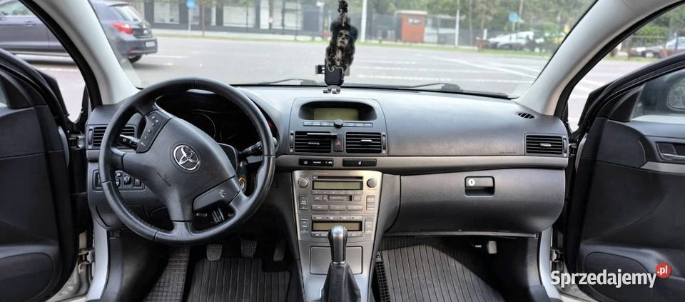Sprzedam prywatnie Toyotę Avensis z 2006 roku Toyota Zielonka