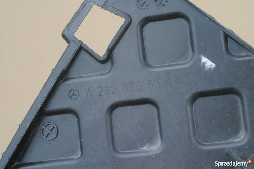 MERCEDES E KLASA W212 WSPORNIK MOCOWANIE TYŁ Bieleń