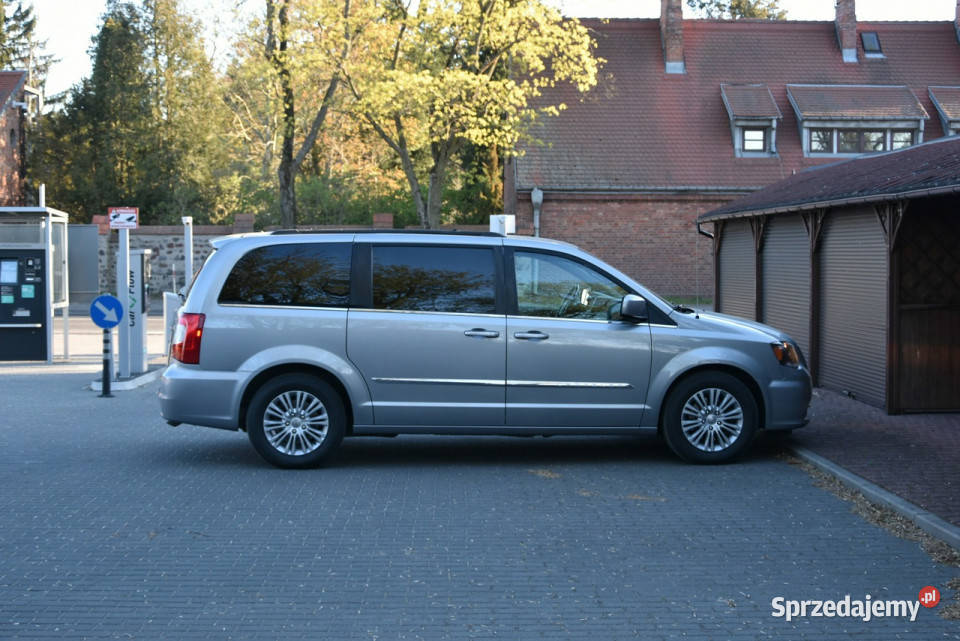 Chrysler Town Country S 36 V6 292 2014r Skóra 292KM Kampinos