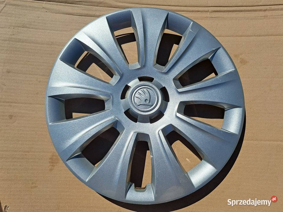 KOŁPAK ORYGINALNY SKODA 16 57A601147 57A601147 Jerzykowo sprzedam