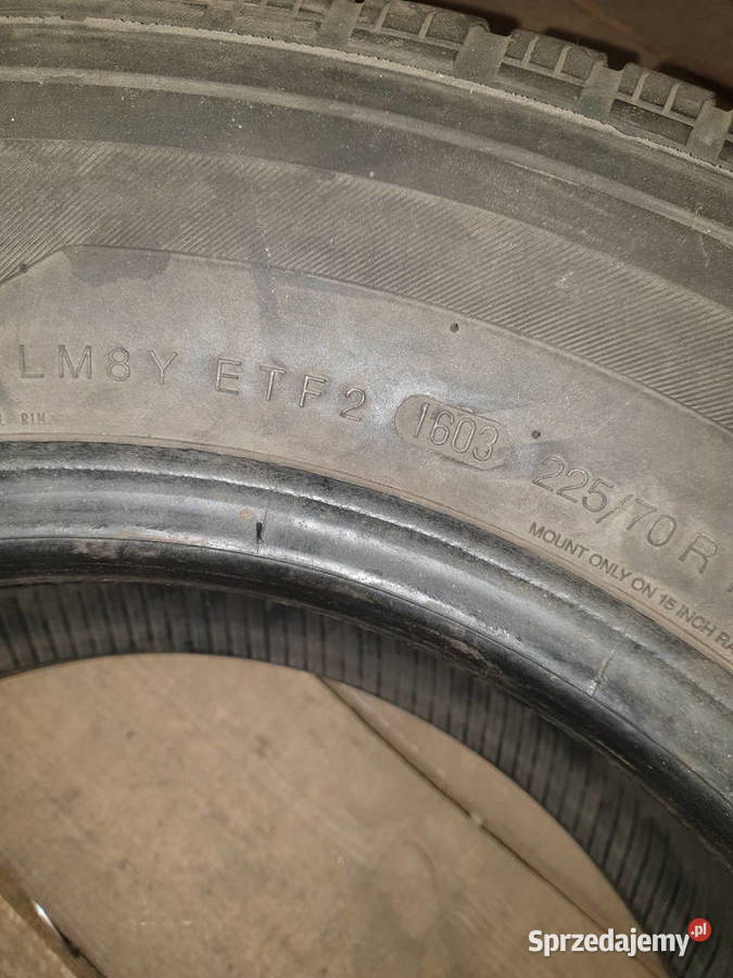 Opona Continental Vanco8 22570R15C 70 Dobre Miasto