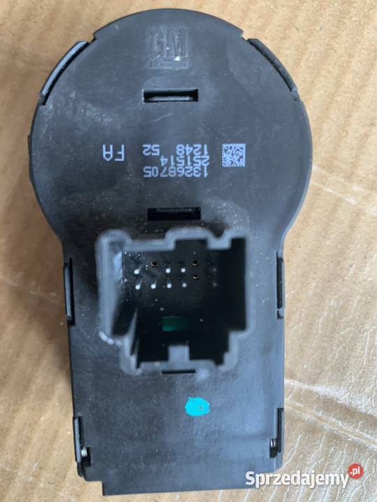 Przełącznik świateł opel astra J Szczecin