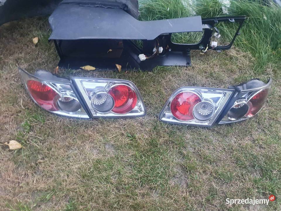 Lampa tylna prawa lewa w klapę błotnik Mazda 6 osobowe Kraków