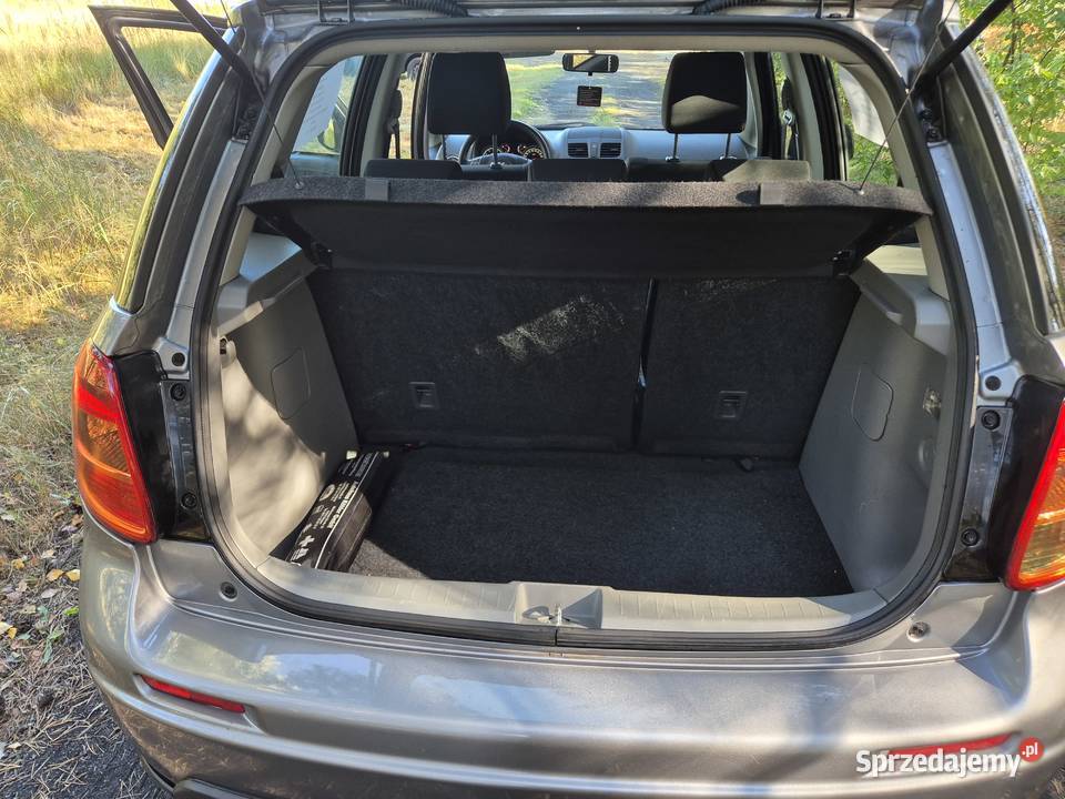 Suzuki SX4 16 Benzyna 120 4x4 130 przebiegu Suzuki Skierniewice sprzedam