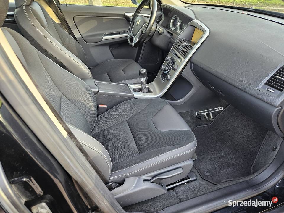 Volvo XC60 20D 5Cylindrów Panorama Navi bluetooth Czarnków