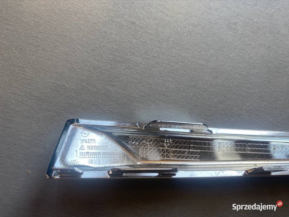 Opel Insignia B FL lewy chrom kratki przedniego Rzeszów