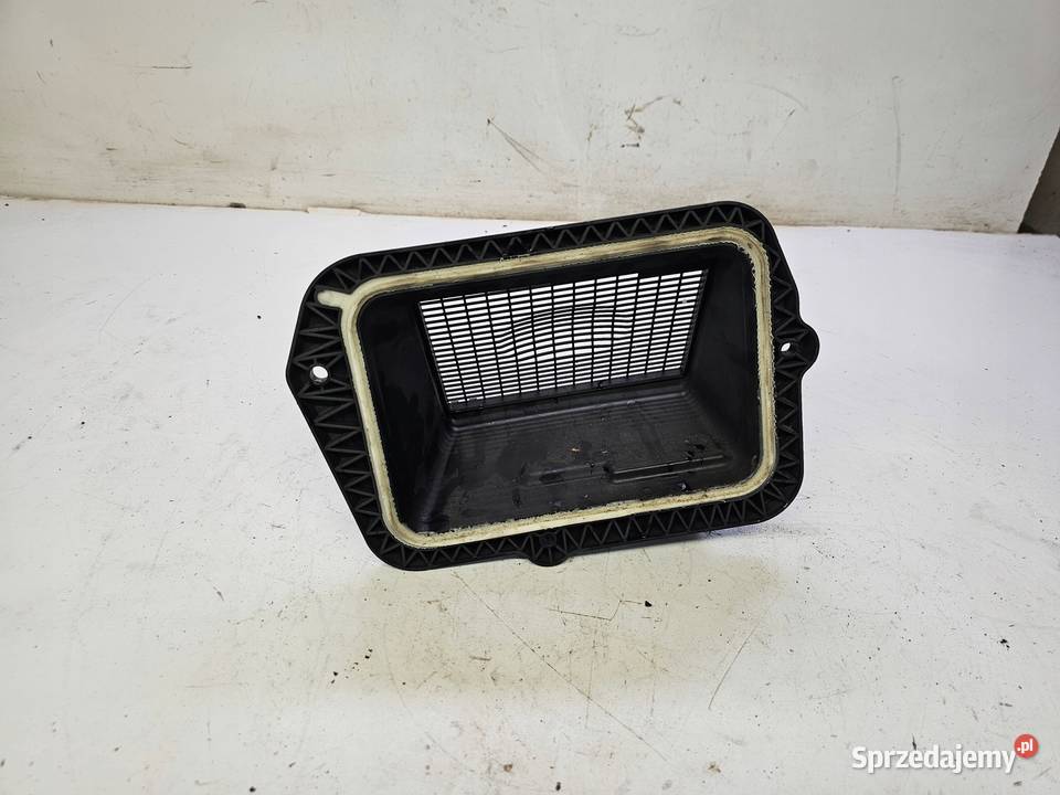 WLOT DOLOT POWIETRZA AUDI A6 C8 A7 4K 4K1819904D Przystajń