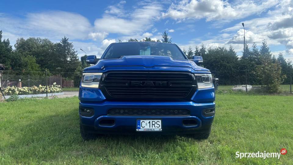 RAM 1500 57LARAMIE HEMI V8 4x4 2018r Ślesin