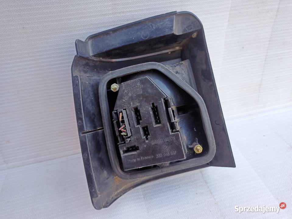 VW Passat B3 Variant kombi lampa tył tylna prawa Sieradz