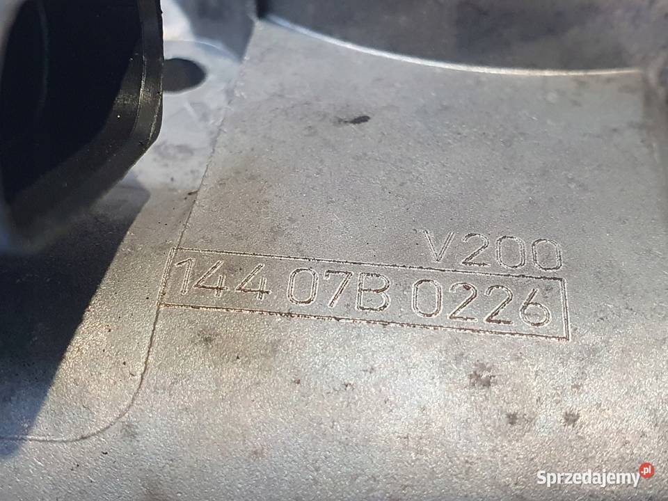 PRZEPUSTNICA VW Touran 20 TDI 03G128063B Rudka