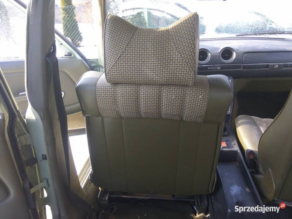 Kompletna tapicerka Mercedes w 123 Tarnów sprzedam