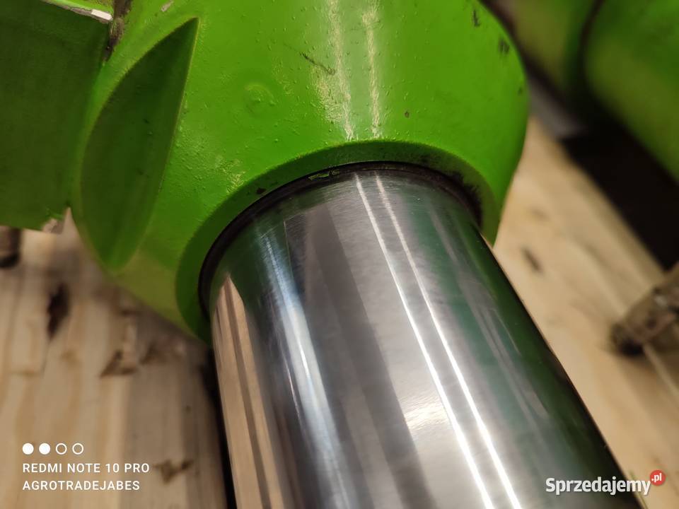 Siłownik hydrauliczny stabilizacji osi Merlo 309 Wilkowo