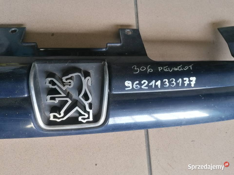 grill atrapa logo 9621133177 Peugeot 306 lift Piotrków Trybunalski