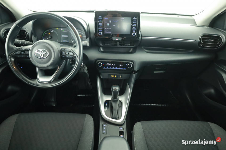 Toyota Yaris 15 VVTi Hybrid wielofunkcyjna kierownica Piaseczno