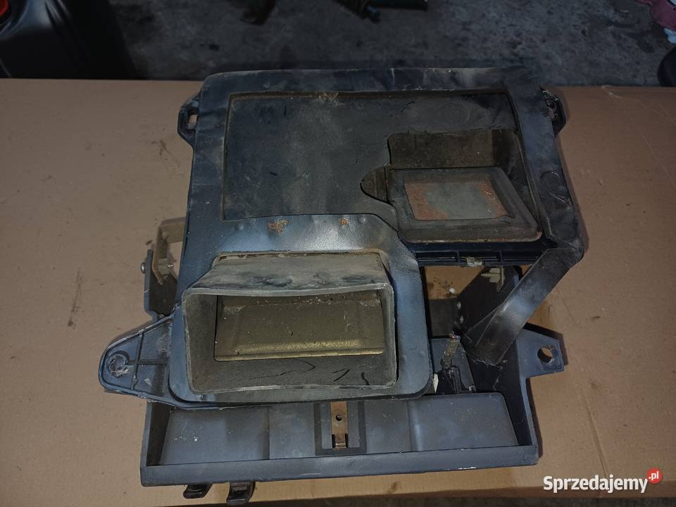 Konsola Półka środkowa Fiat 126P Wysyłka łódzkie