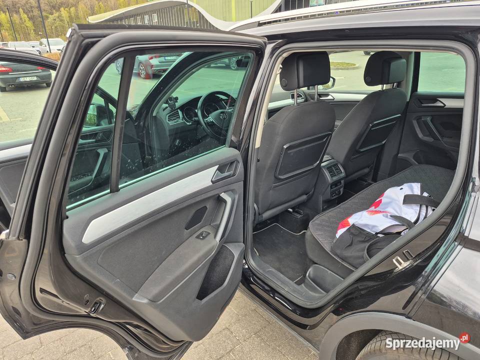 Volkswagen Tiguan benzyna 150 DSG salon Polska Koszalin