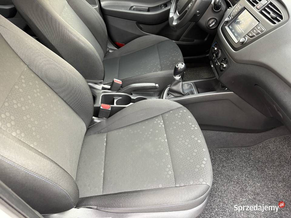 Salon BezwypKlima kamera cofaniaI właścicel Ledy małopolskie Libiąż