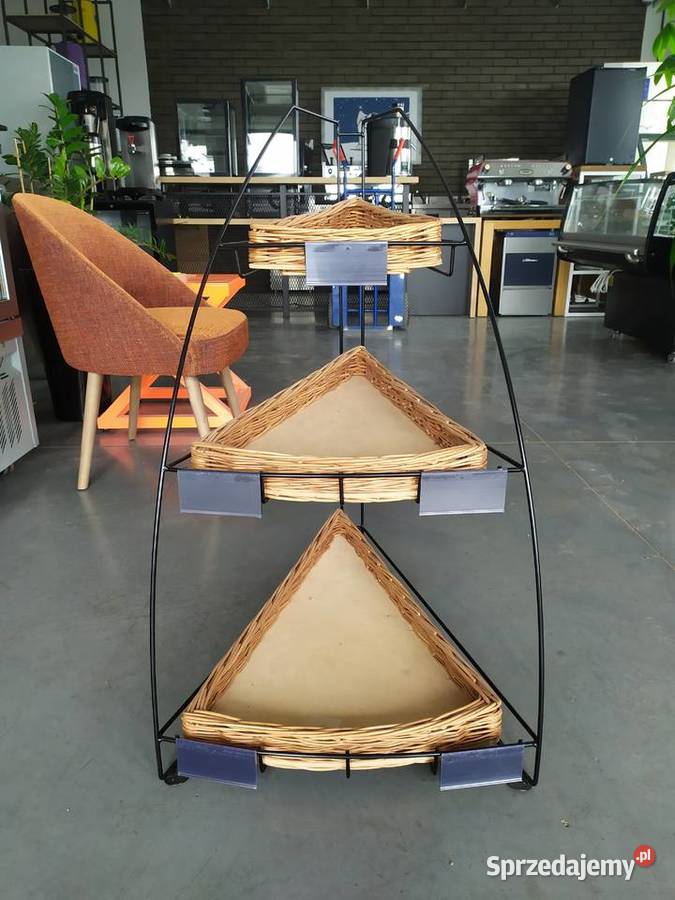 STOJAK EKSPOZYCYJNY Z WIKLINOWYMI TACAMI Kazuń Polski