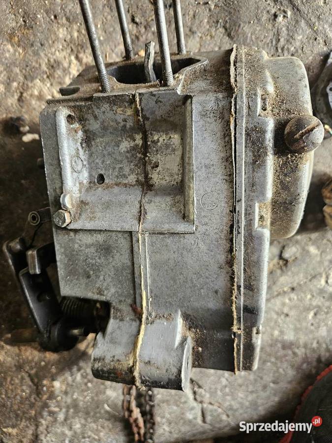 Komar silnik 023 motorynka