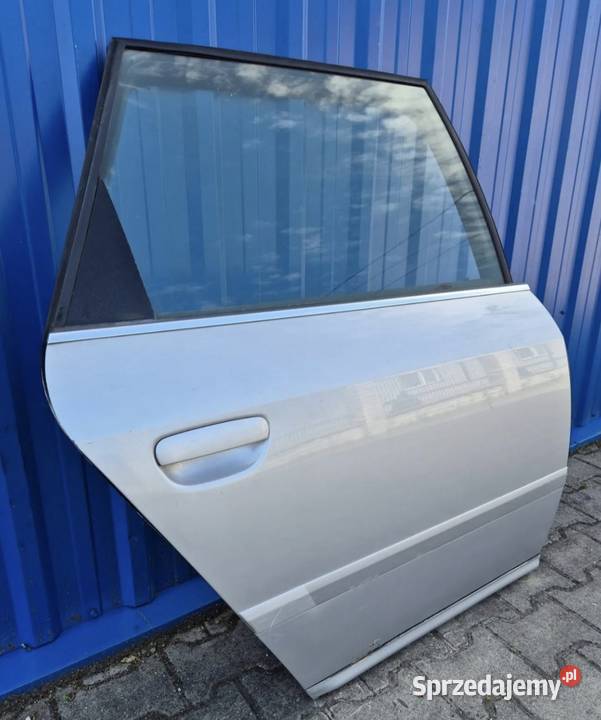 DRZWI TYŁ PRAWY PRAWE AUDI A6 C5 LIFT KOMBI Działoszyce