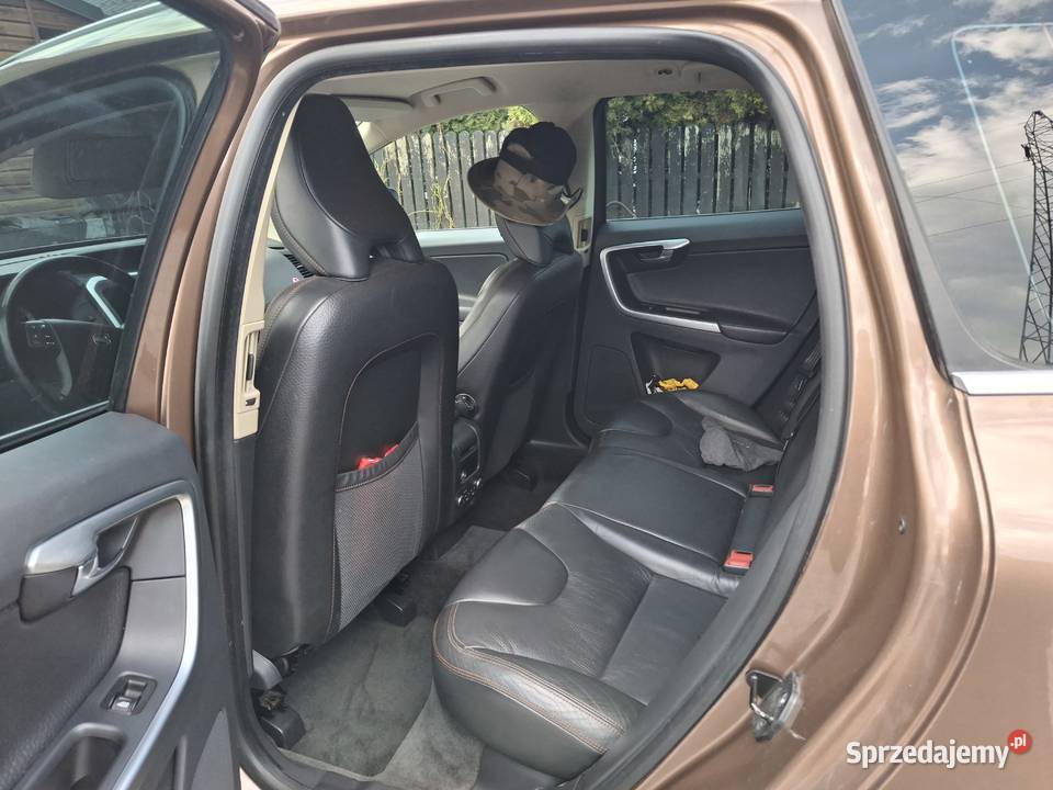 Volvo XC 60 t6 summum mały przebieg 4x4 Motoryzacja Stale