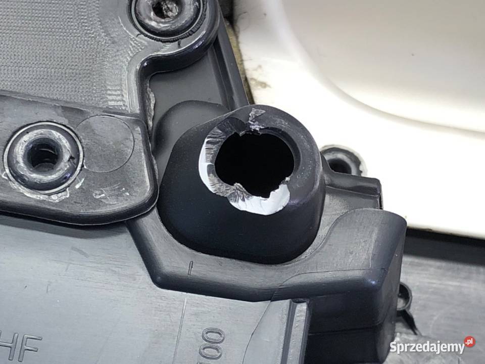 BOCZEK DRZWI LEWY PRZÓD VW JETTA IV