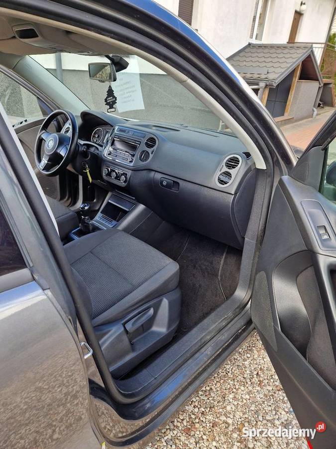 Volkswagen Tiguan bezwypadkowy relingi dachowe Suwałki