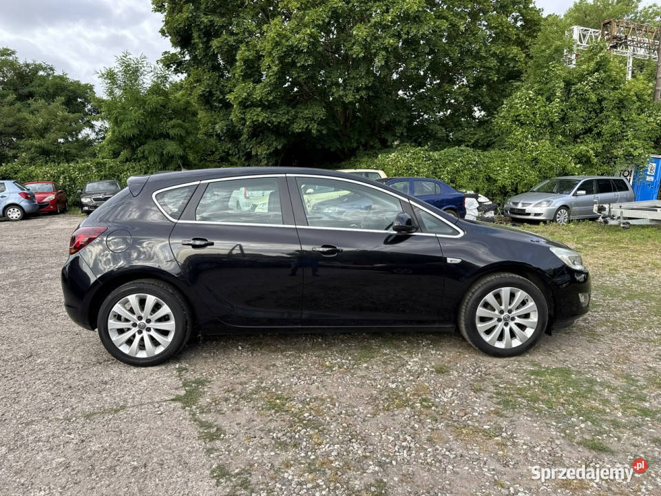 Opel Astra 14 światła do jazdy dziennej Szczecin