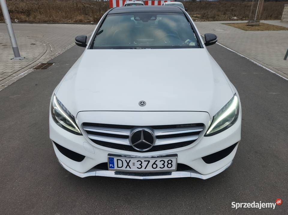 Mercedes C300 4MATIC 2018r AMG pakiet 131500km