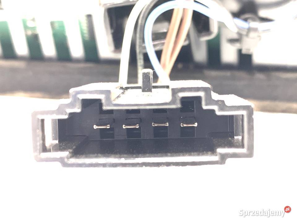 LAMPA TYŁ PRAWA WEWNĘTRZNA SEAT LEON III sprzedam