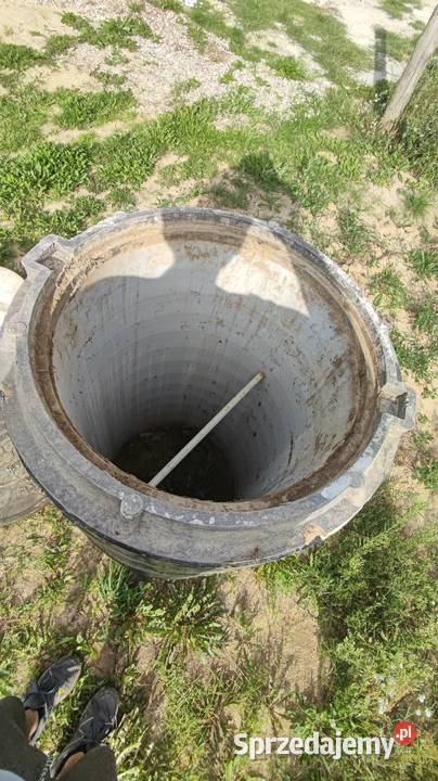 Studnia do wodomierza i kranu ocieplana Siekierki Wielkie