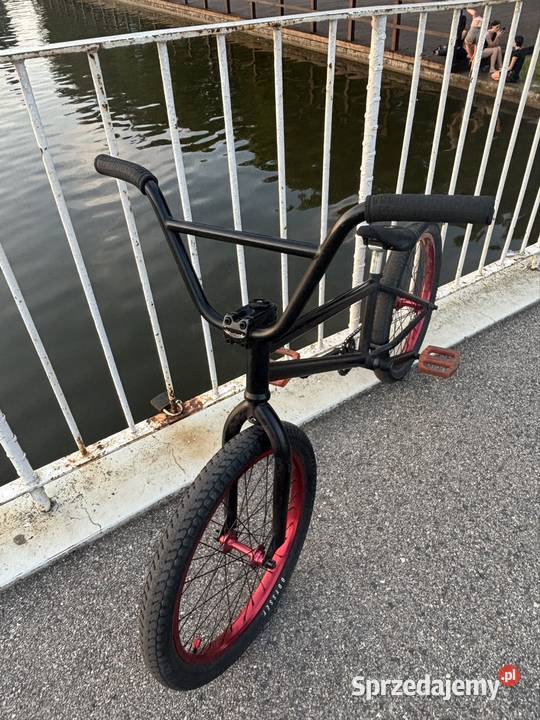 BMX całkowitym serwisie Łask