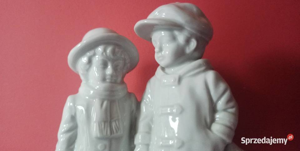 Figurka pary Ona z torebeczką On z parasolem Gdańsk