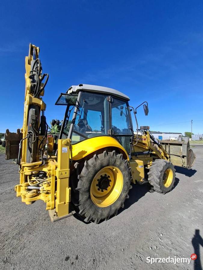 Koparko Ładowarka Holland LB 110 4x4 11 r pomorskie Czersk