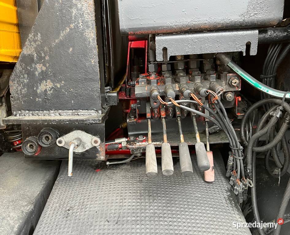 Uzywahy Holownik 6x4 pomocy drogowej Scania P112 Warszawa