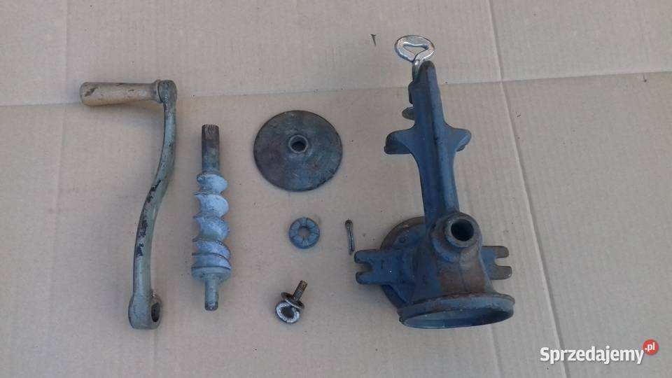 Młynek ręczny do mielenia np kukurydzy zboża Bytom