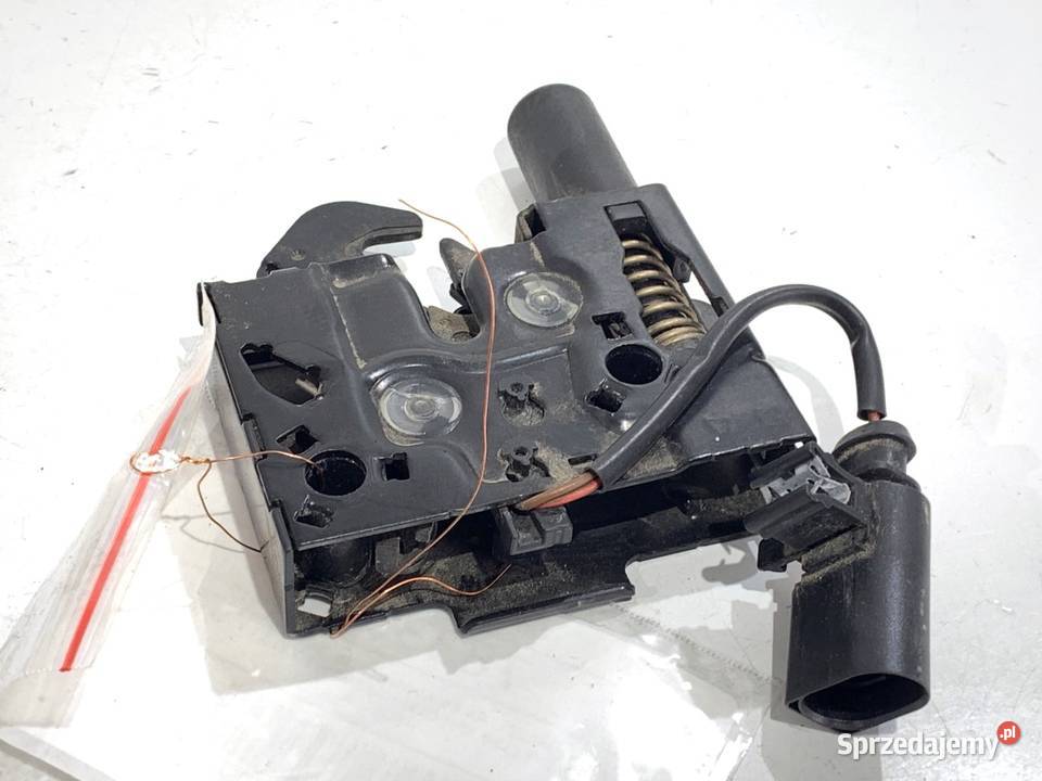 ZAMEK MASKI LEWY AUDI A4 B9 Kombi 8W0823509C osobowe sprzedam