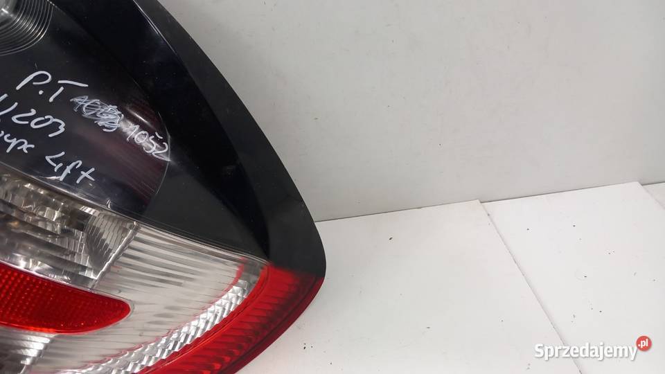 MERCEDES C KLASA W203 LIFT COUPE LAMPA TYŁ PRAWA Zbierkowo