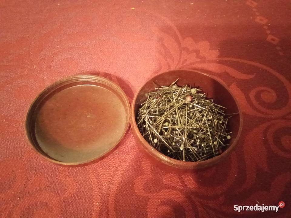 Pudełko na szpilki ze szpilkami PRL mazowieckie