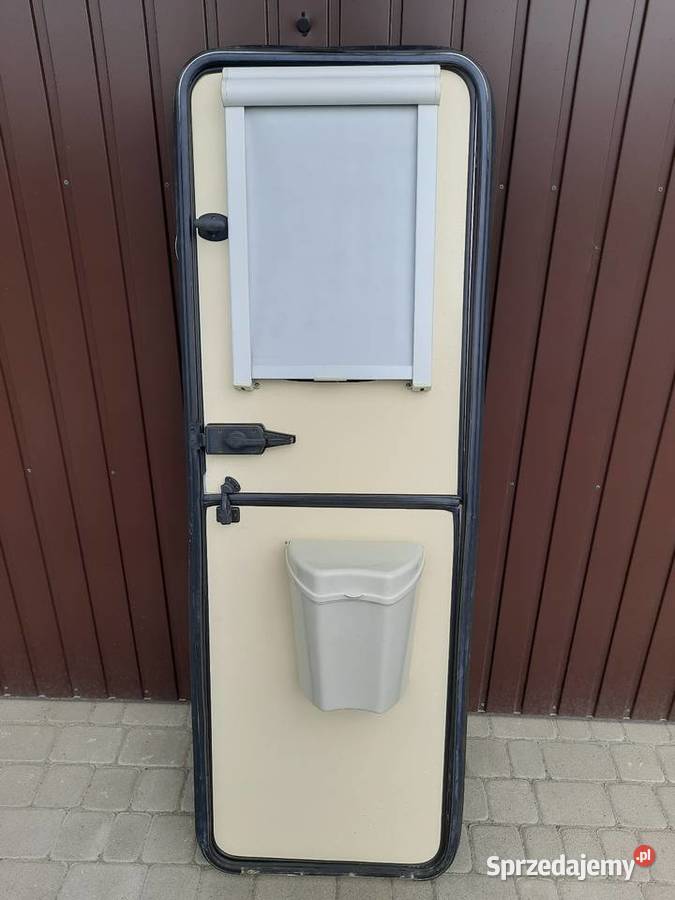 Drzwi do przyczepy kempingowej kampera Skokowa
