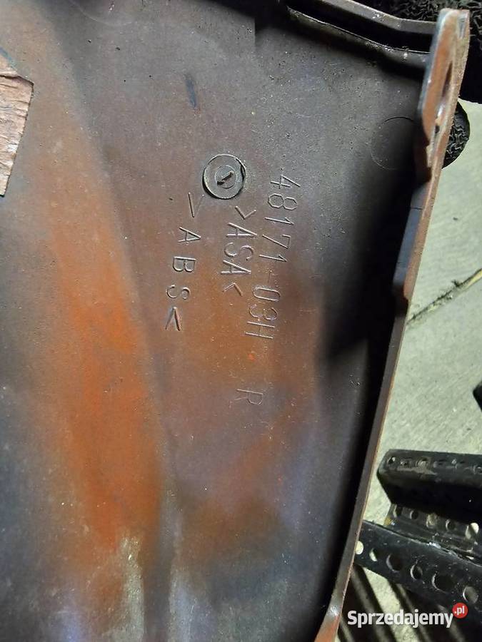 Suzuki Burgman 125 K7 plastik łyżwa owiewka pług Jelenia Góra