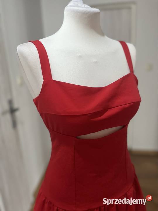 Nowa czerwona sukienka Mohito