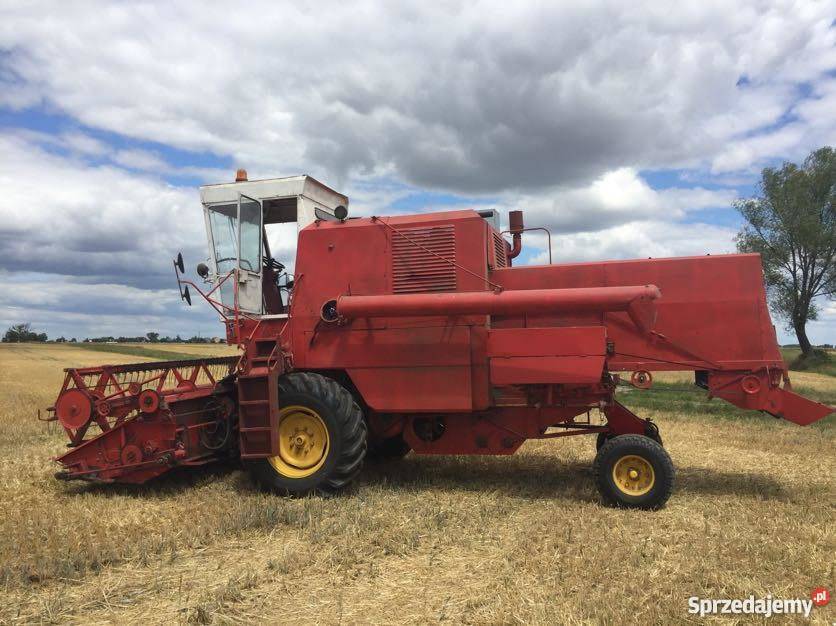 Kombajn Zbożowy BIZON ZO56 nieuszkodzony Przylesie