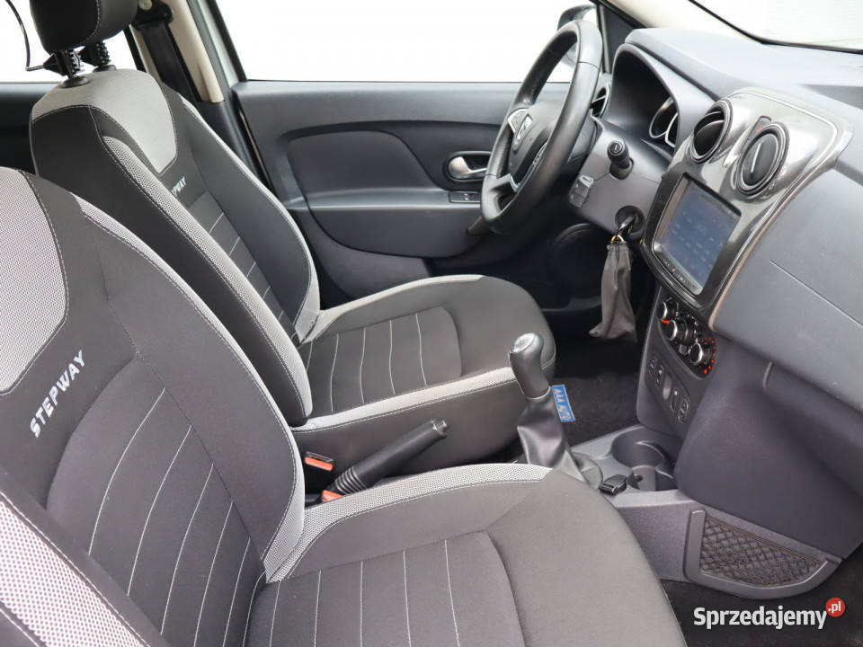 Dacia Sandero 09 TCe Rok produkcji 2017 mazowieckie Piaseczno