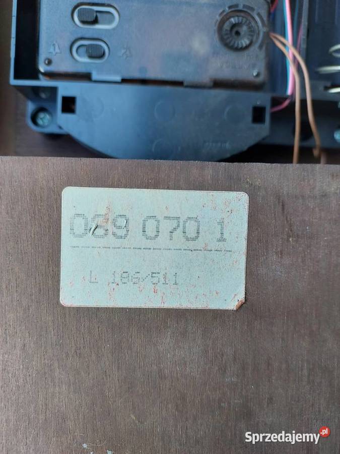 Q34 Zegar ścienny kwarcowy na baterie Meister