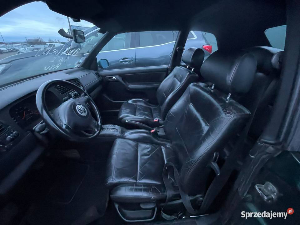 VOLKSWAGEN Golf IV Cabriolet 16i 101 Carat 1600cm3