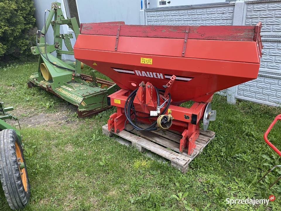 Rozsiewacz Rauch pojemność 1100 l Rozsiewacze nawozów świętokrzyskie Mierzawa
