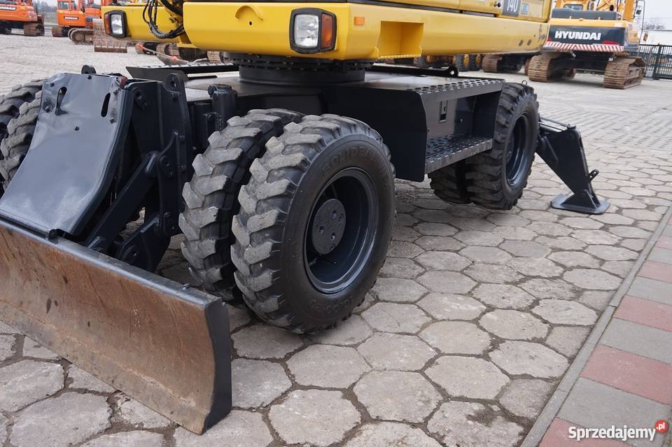 KOPARKA KOŁOWA MARKI KOMATSU PW 1407 Klimatyzacja Tuliszków