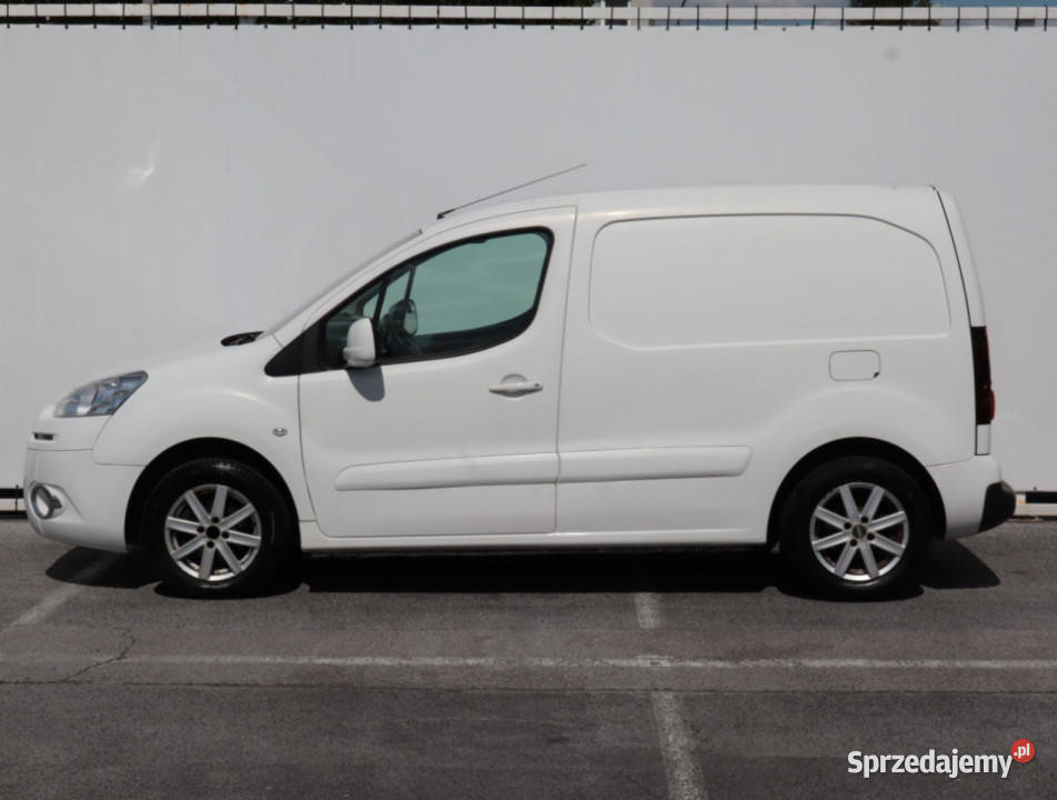 Peugeot Partner 16 HDi światła przeciwmgielne Lublin