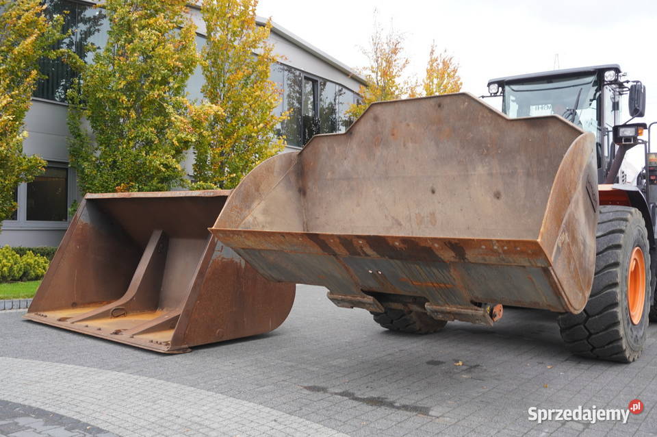 Ładowarka przegubowa Hitachi ZW220 2 łyżki239936 pełny VAT Kraków sprzedam